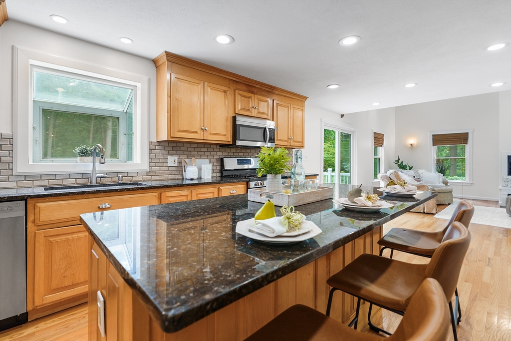 53 B Pond Street Boxford, MA 01921 - Photo 9 of 39 Gallery Image 9