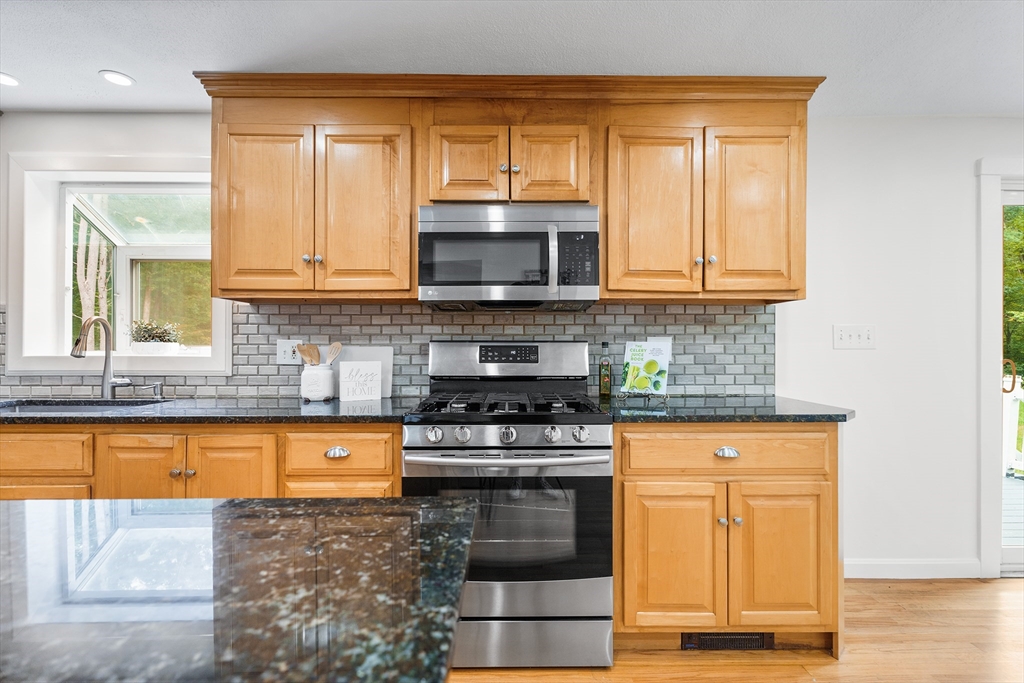 53 B Pond Street Boxford, MA 01921 - Photo 10 of 39 Gallery Image 10
