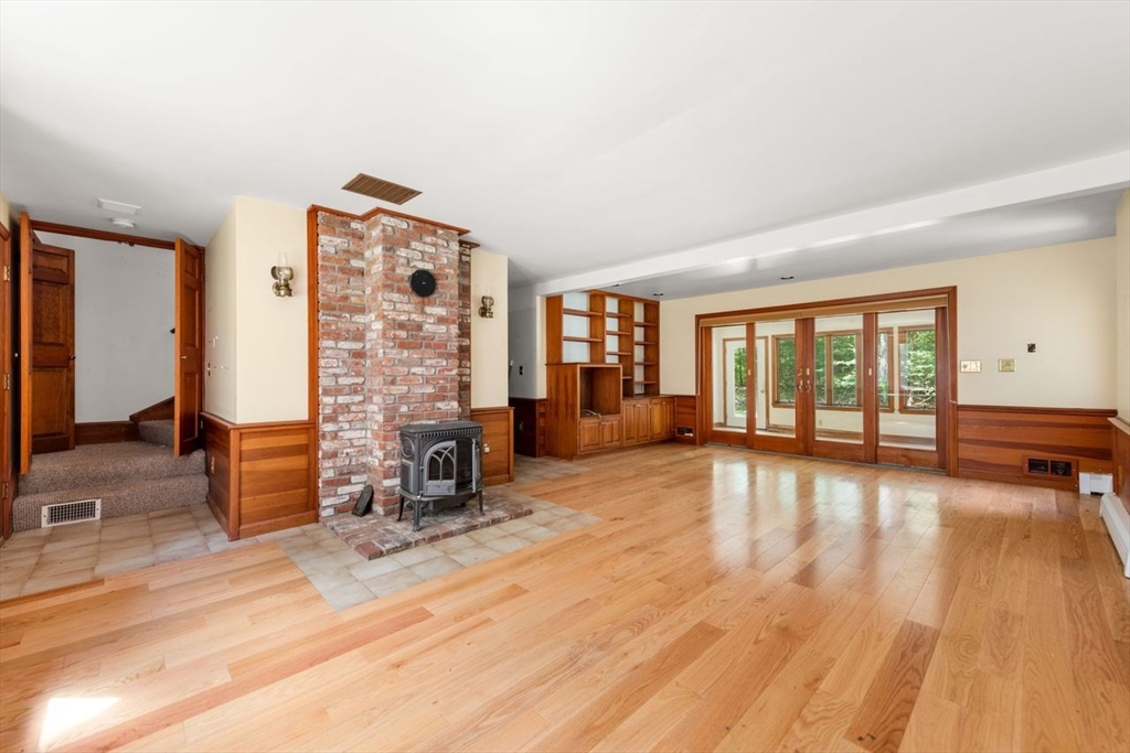 95 Lawrence Road Boxford, MA 01921 - Photo 7 of 29