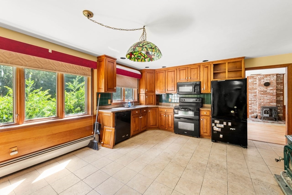 95 Lawrence Road Boxford, MA 01921 - Photo 10 of 29