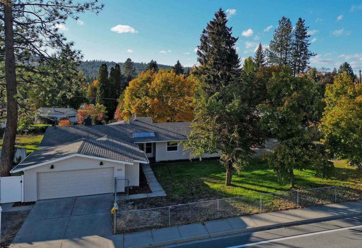 2012 South University Road Spokane Valley, WA 99206 - Photo 1 of 27