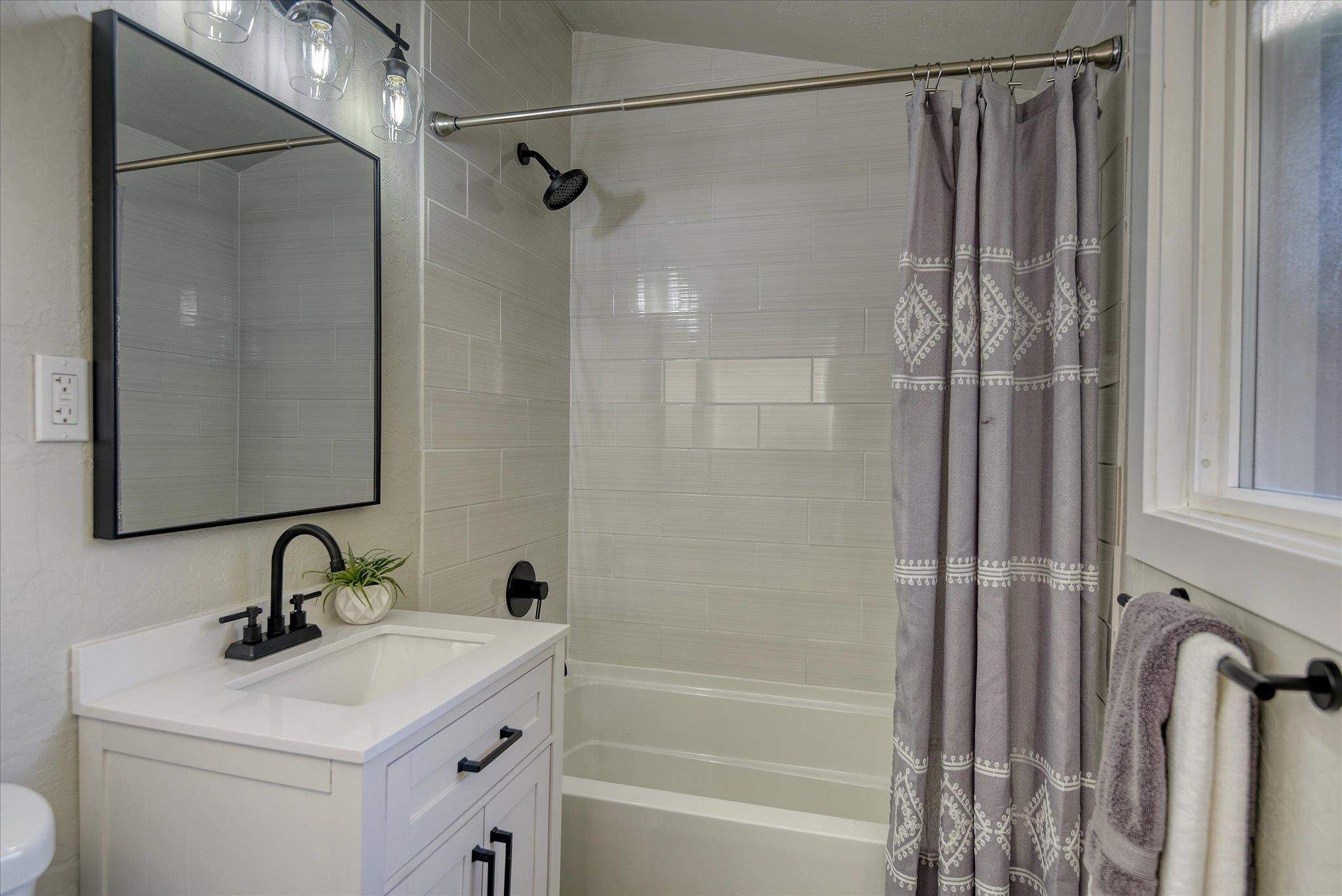 2012 South University Road Spokane Valley, WA 99206 - Photo 15 of 27