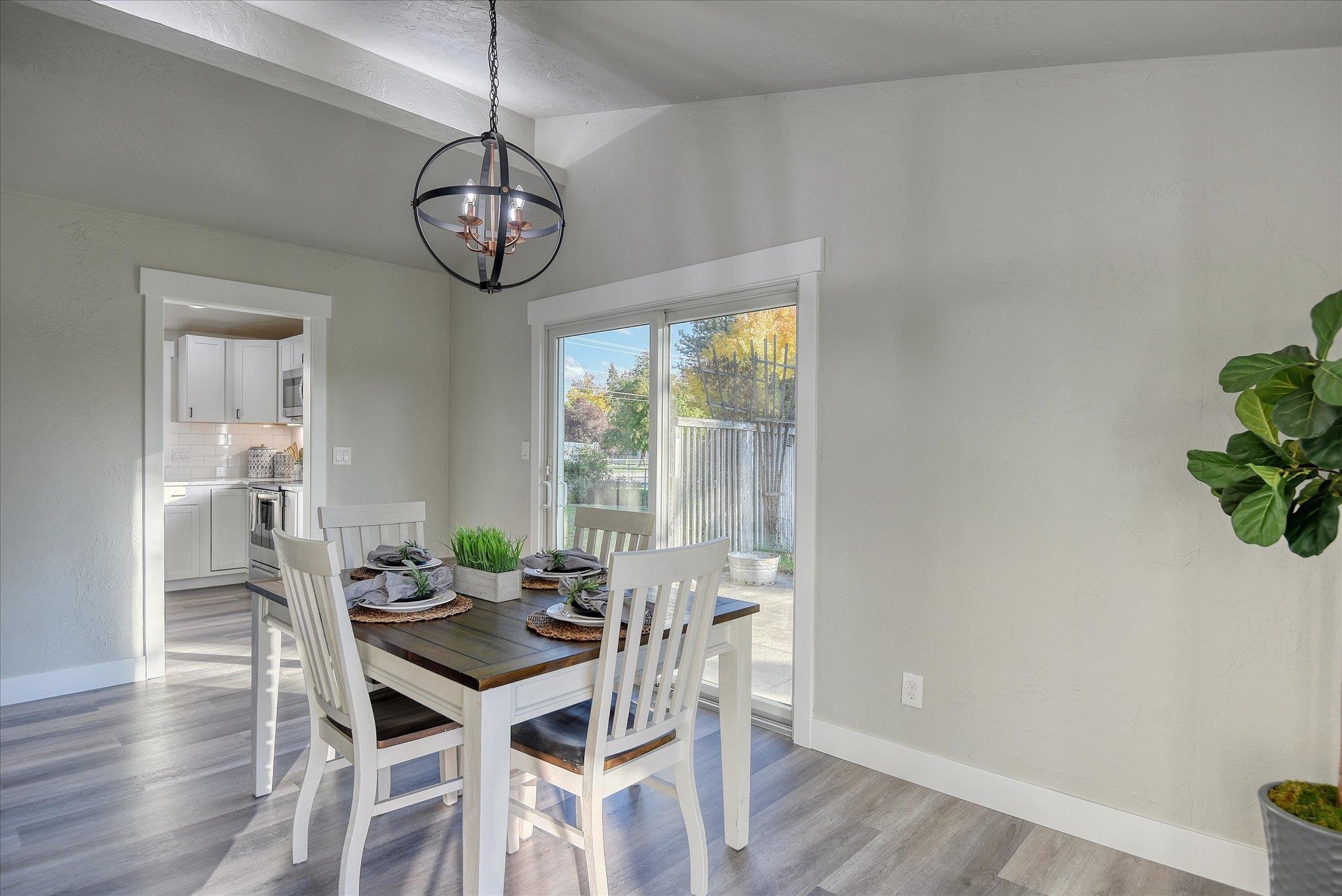 2012 South University Road Spokane Valley, WA 99206 - Photo 7 of 27