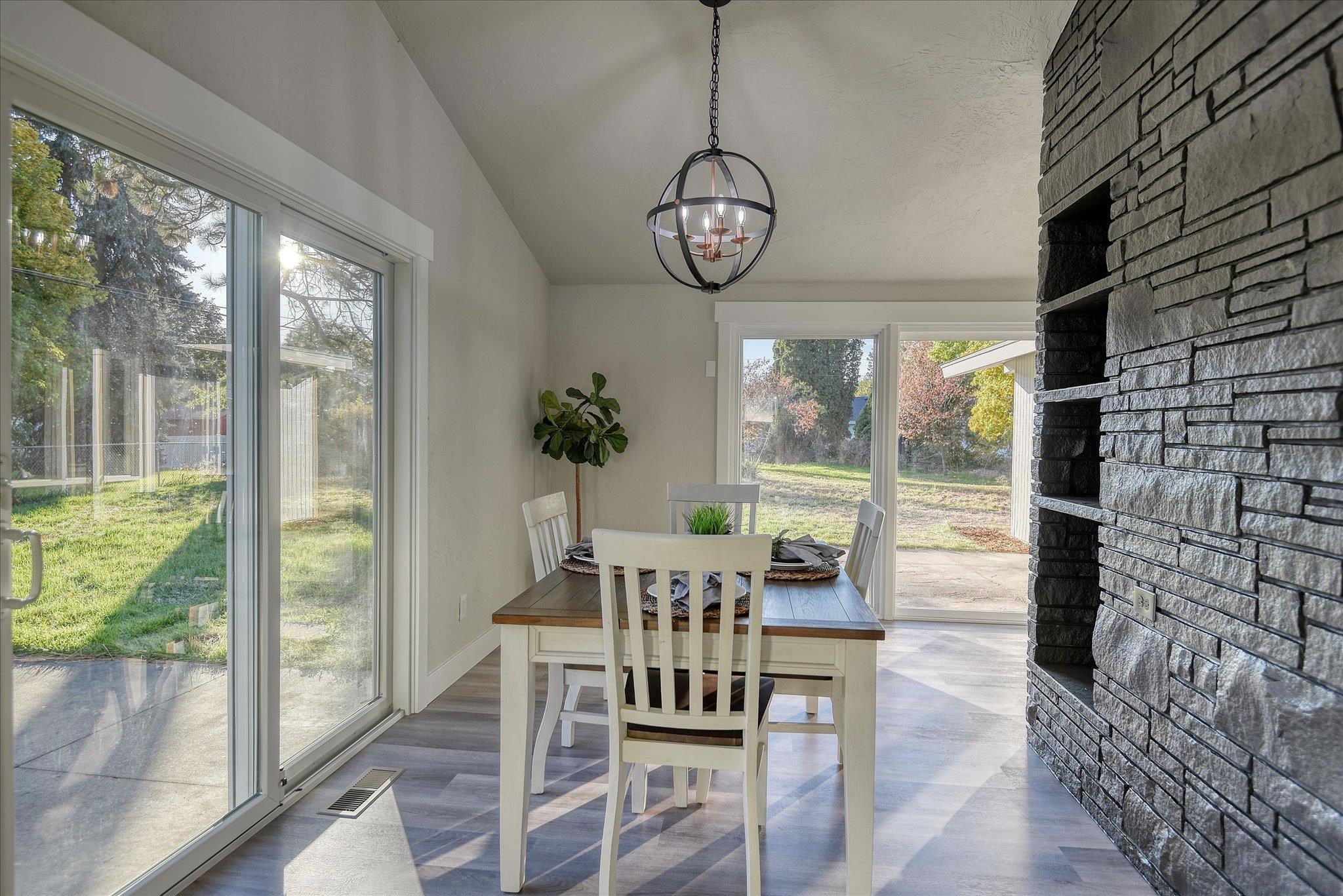 2012 South University Road Spokane Valley, WA 99206 - Photo 8 of 27