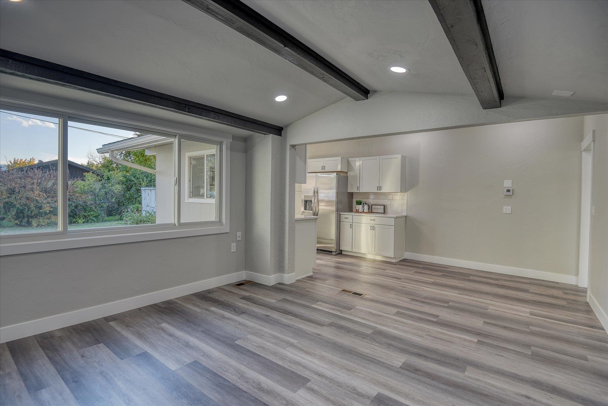 2012 South University Road Spokane Valley, WA 99206 - Photo 10 of 27