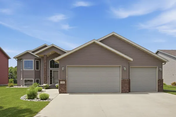 $419,000 | 506 8th Street Northeast, Dilworth, MN 56529