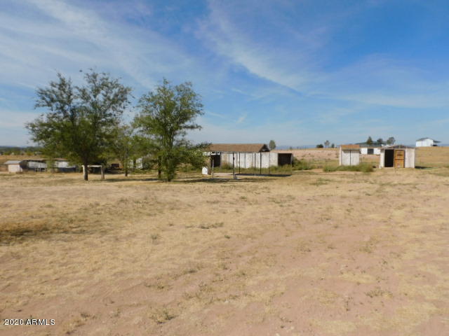 26400 North Bull Snake Road Paulden, AZ 86334 - Photo 2 of 41 back field (2)