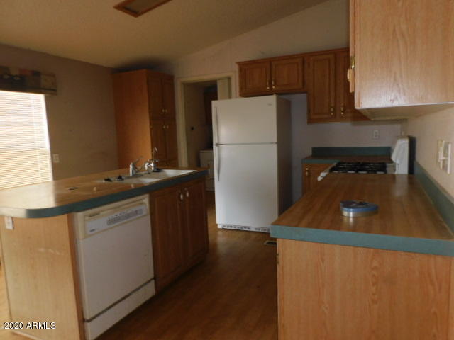26400 North Bull Snake Road Paulden, AZ 86334 - Photo 24 of 41 kitchen (2)