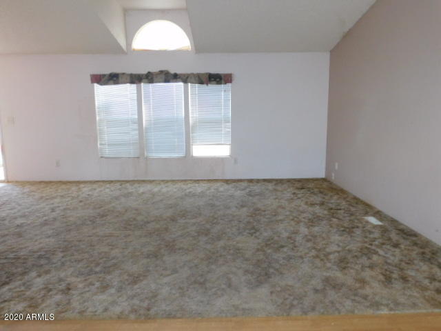 26400 North Bull Snake Road Paulden, AZ 86334 - Photo 27 of 41 living room (2)