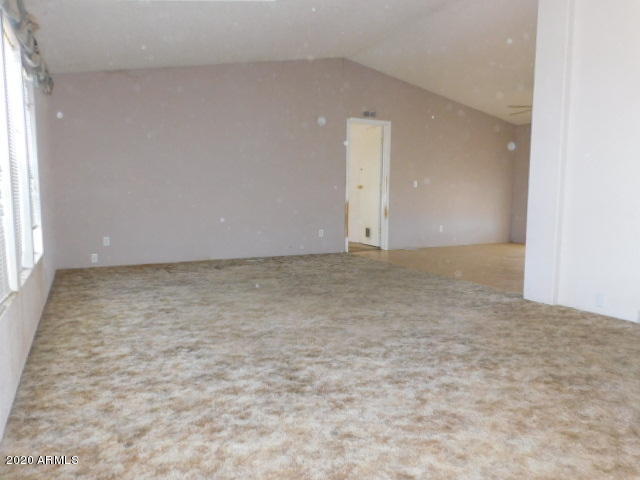 26400 North Bull Snake Road Paulden, AZ 86334 - Photo 28 of 41 living room