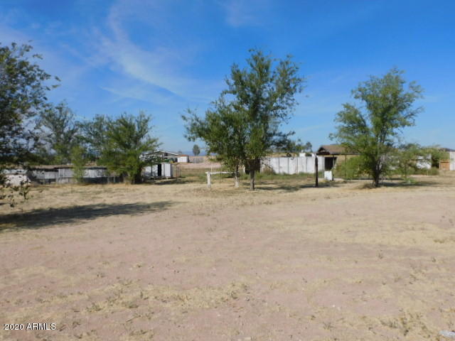 26400 North Bull Snake Road Paulden, AZ 86334 - Photo 3 of 41 back field (3)