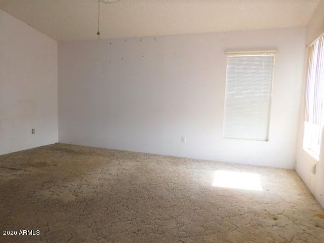 26400 North Bull Snake Road Paulden, AZ 86334 - Photo 32 of 41 master bedroom (2)