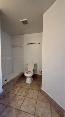 $2,100 | 4177 Haverhill Road, Unit 814, West Palm Beach, FL 33417