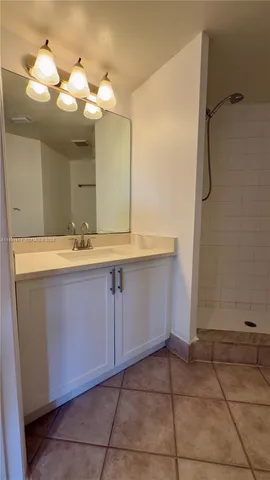 $2,100 | 4177 Haverhill Road, Unit 814, West Palm Beach, FL 33417