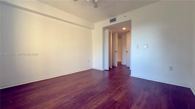 $2,100 | 4177 Haverhill Road, Unit 814, West Palm Beach, FL 33417