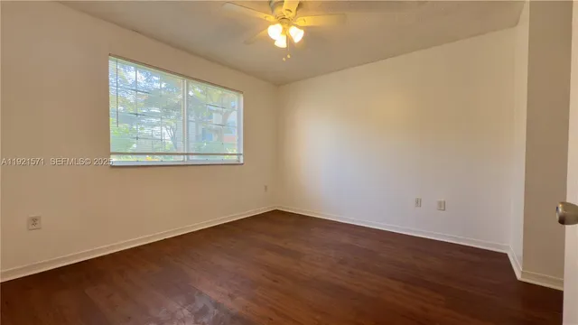 $2,100 | 4177 Haverhill Road, Unit 814, West Palm Beach, FL 33417