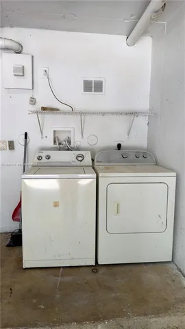 $2,100 | 4177 Haverhill Road, Unit 814, West Palm Beach, FL 33417