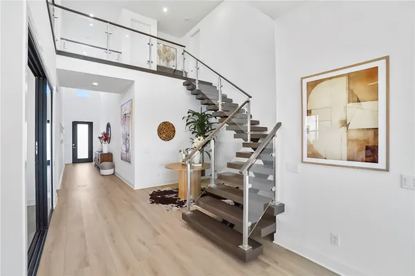 $1,890,000 | 27392 Dialogue Way, Valencia, CA 91381