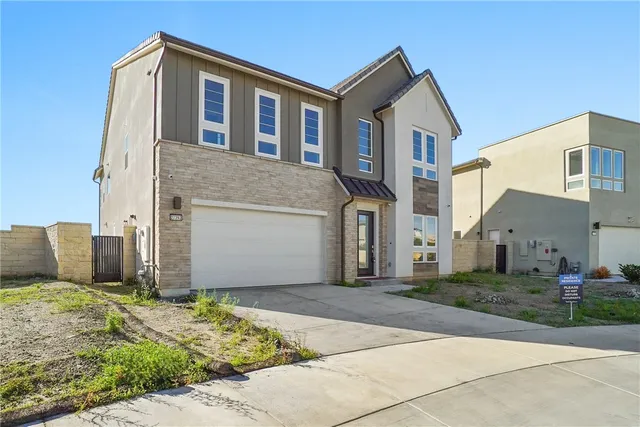 $1,950,000 | 27392 Dialogue Way, Valencia, CA 91381