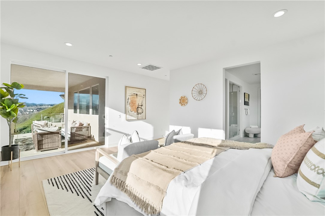 27392 Dialogue Way Valencia, CA 91381 - Photo 34 of 62