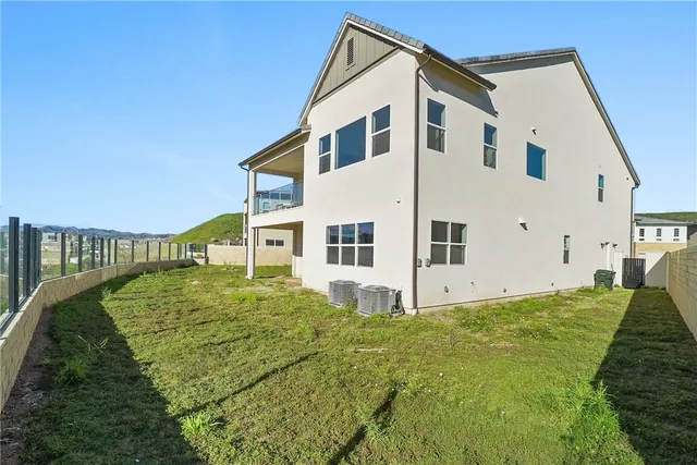 $1,950,000 | 27392 Dialogue Way, Valencia, CA 91381