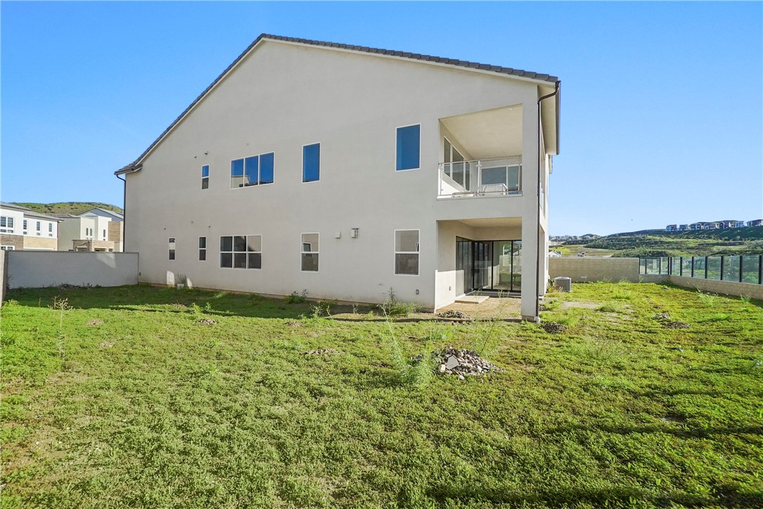 27392 Dialogue Way Valencia, CA 91381 - Photo 50 of 62