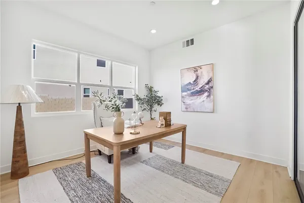 $1,890,000 | 27392 Dialogue Way, Valencia, CA 91381