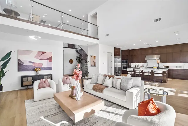 $1,950,000 | 27392 Dialogue Way, Valencia, CA 91381