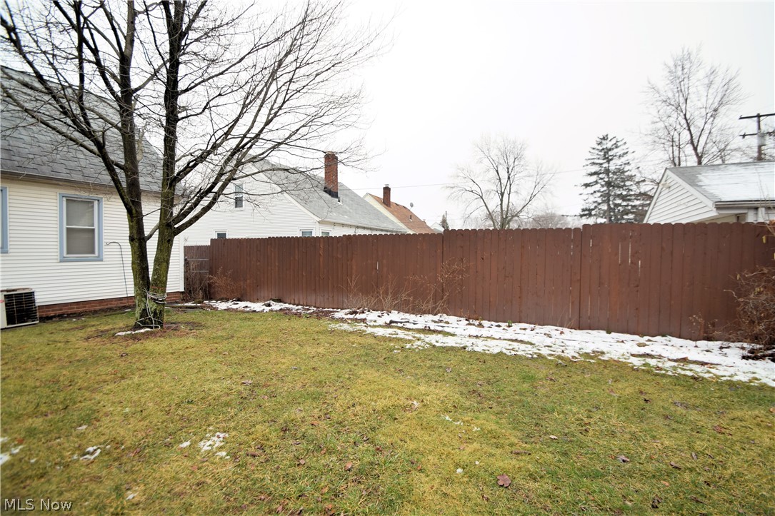 5232 Roseside Avenue Parma, OH 44134 - Photo 21 of 24