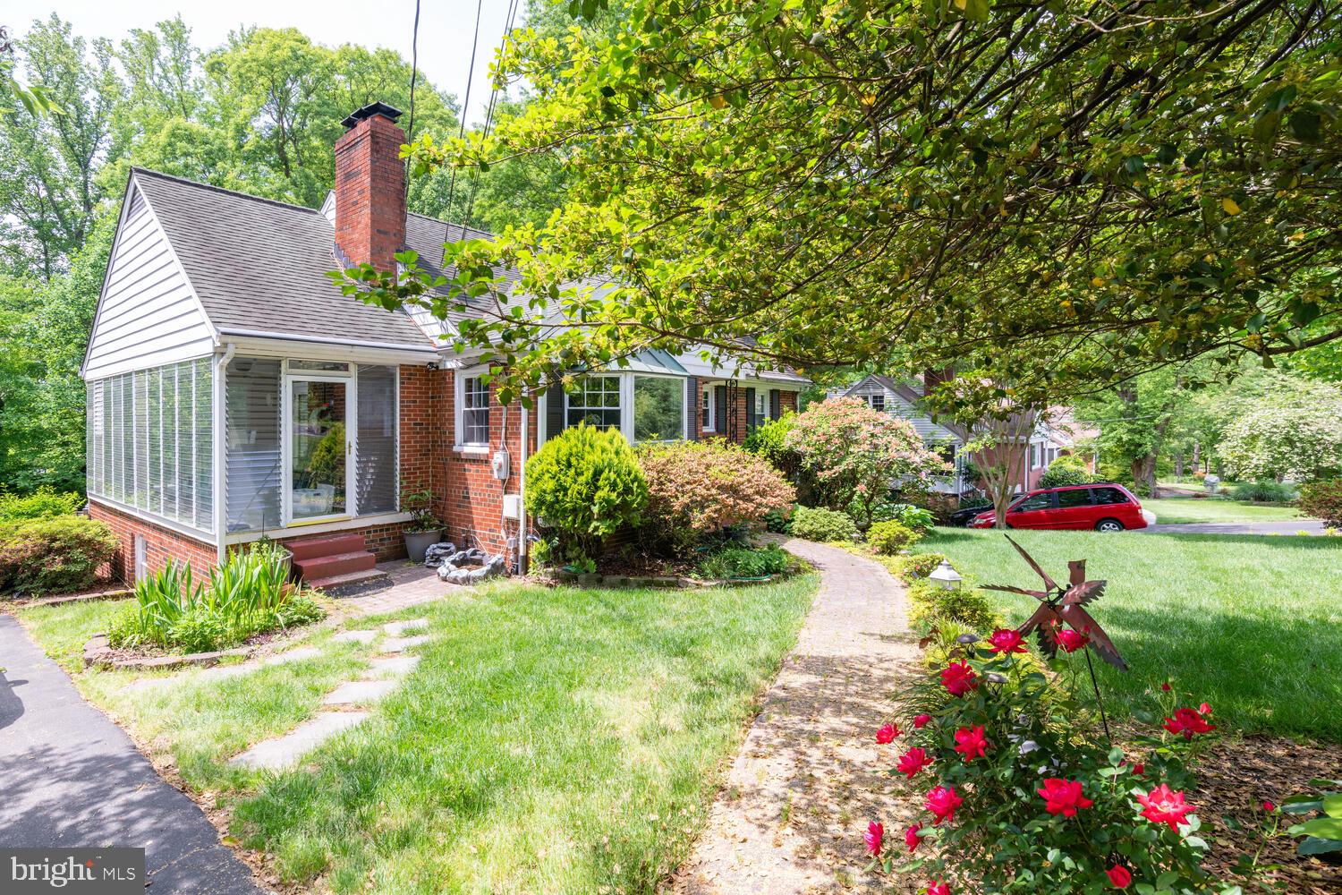 4021 Laurel Road Alexandria, VA 22309 - Photo 6 of 17