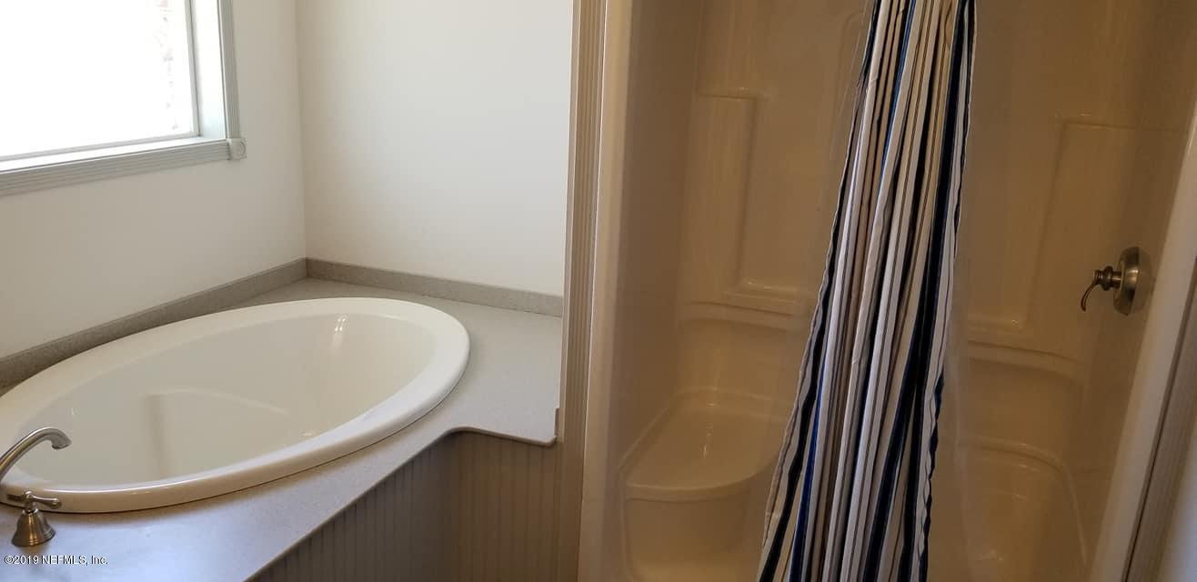 85815 Dick King Road Yulee, FL 32097 - Photo 8 of 24 Master Bathroom