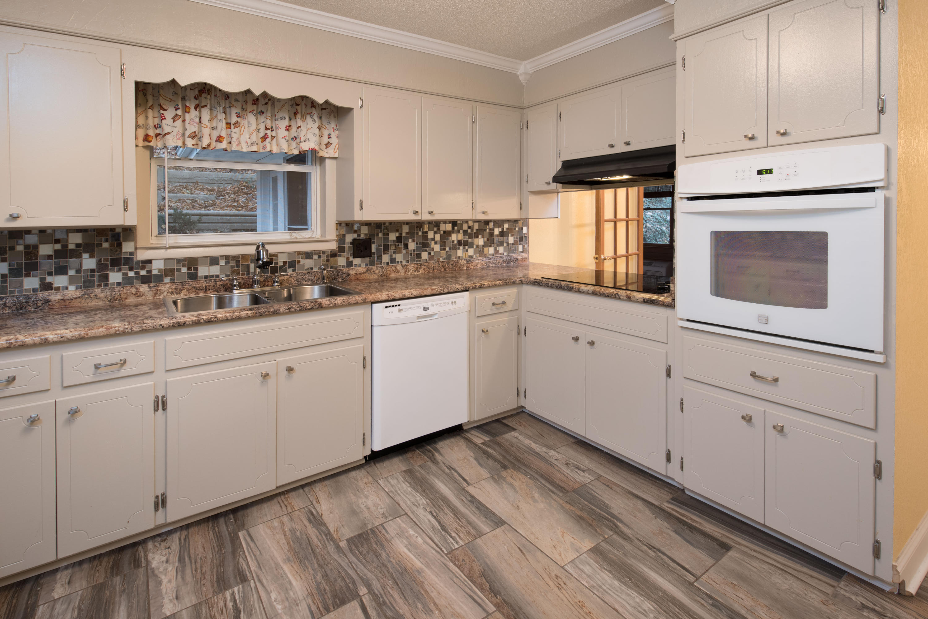3441 Ridgeway Drive Cleveland, TN 37312 - Photo 6 of 28 DSC_6521-Edit-13
