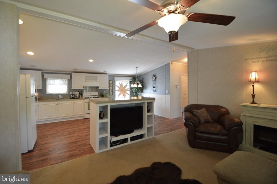 73 Sherry Drive Lititz, PA 17543 - Photo 3 of 21 Gallery Image 3