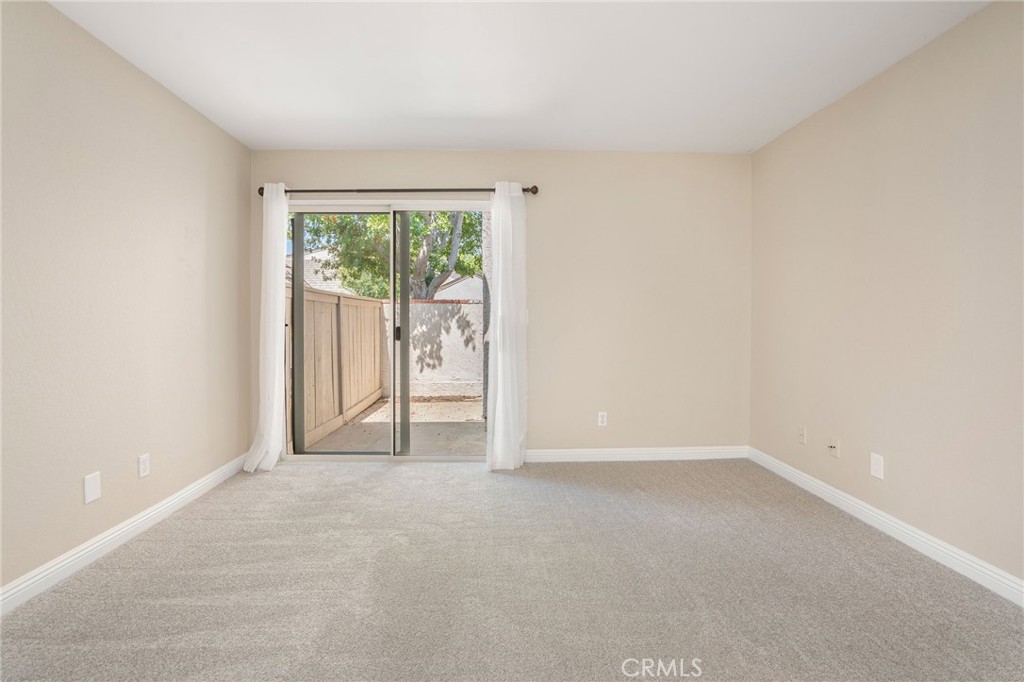 1934 Suntree Lane, Unit B Simi Valley, CA 93063 - Photo 23 of 35