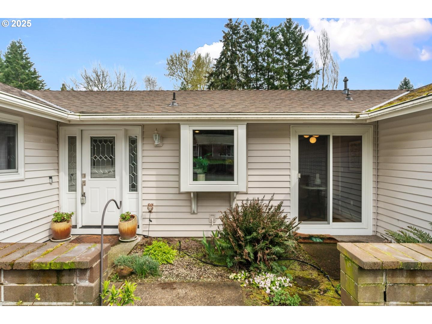 14320 Southwest 164th Avenue Portland, OR 97224 - Photo 3 of 39 Gallery Image 3