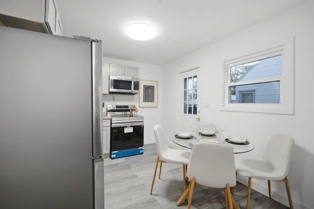 $319,900 | 25 Pheland Street, Springfield, MA 01109