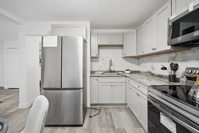 $319,900 | 25 Pheland Street, Springfield, MA 01109