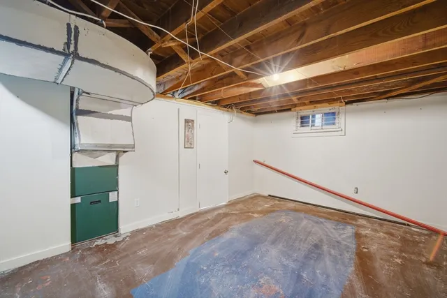 $319,900 | 25 Pheland Street, Springfield, MA 01109