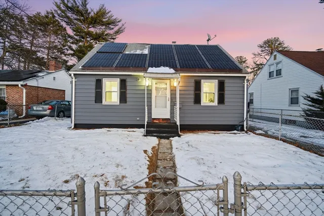 $319,900 | 25 Pheland Street, Springfield, MA 01109