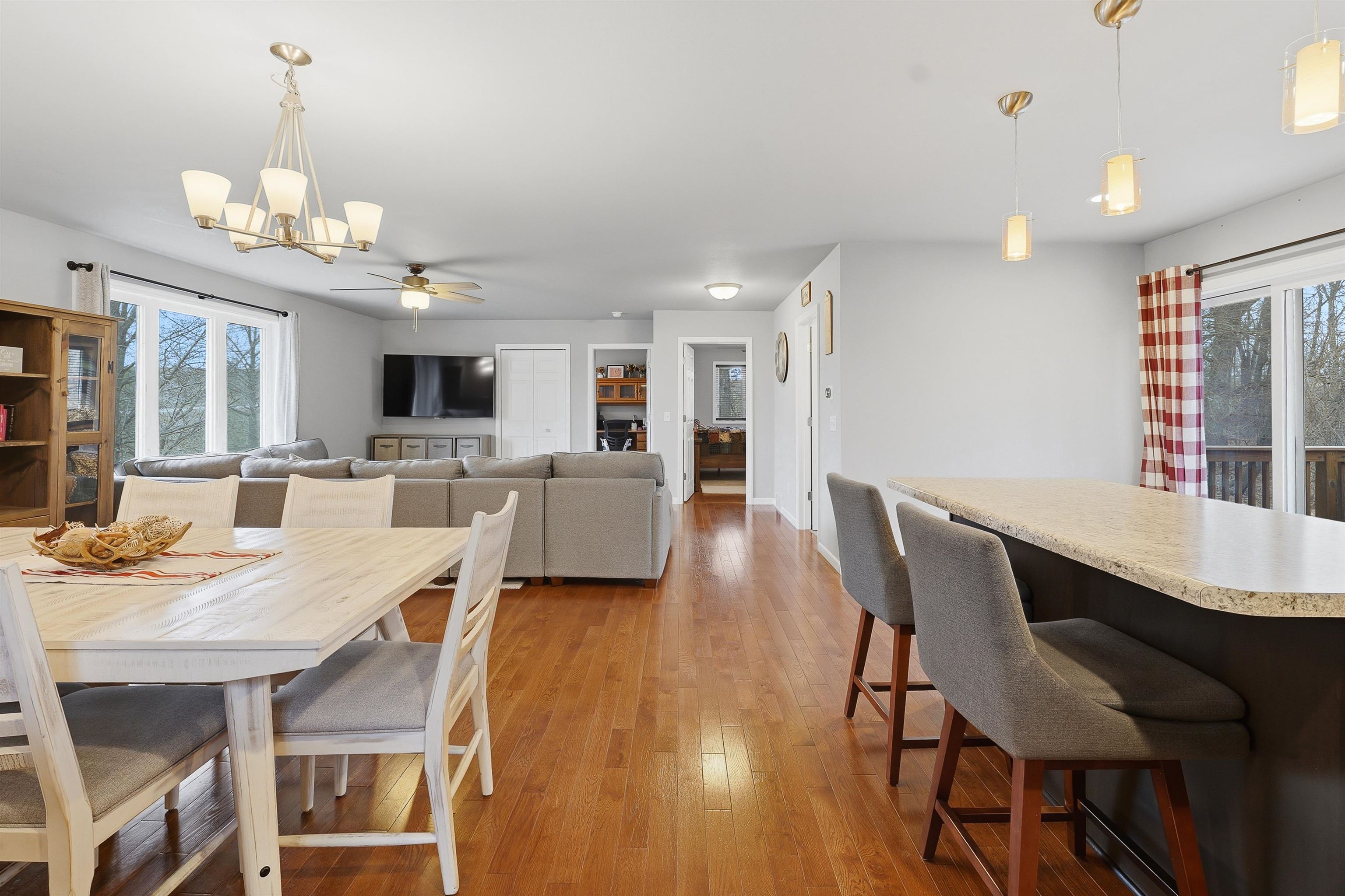 N4202 Welsh Road Juneau, WI 53039 - Photo 16 of 38