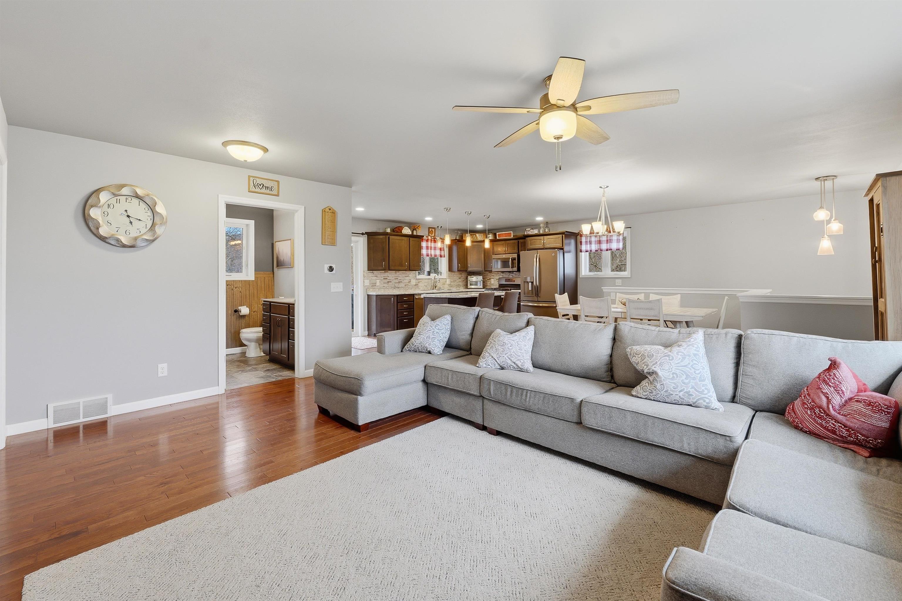 N4202 Welsh Road Juneau, WI 53039 - Photo 27 of 38