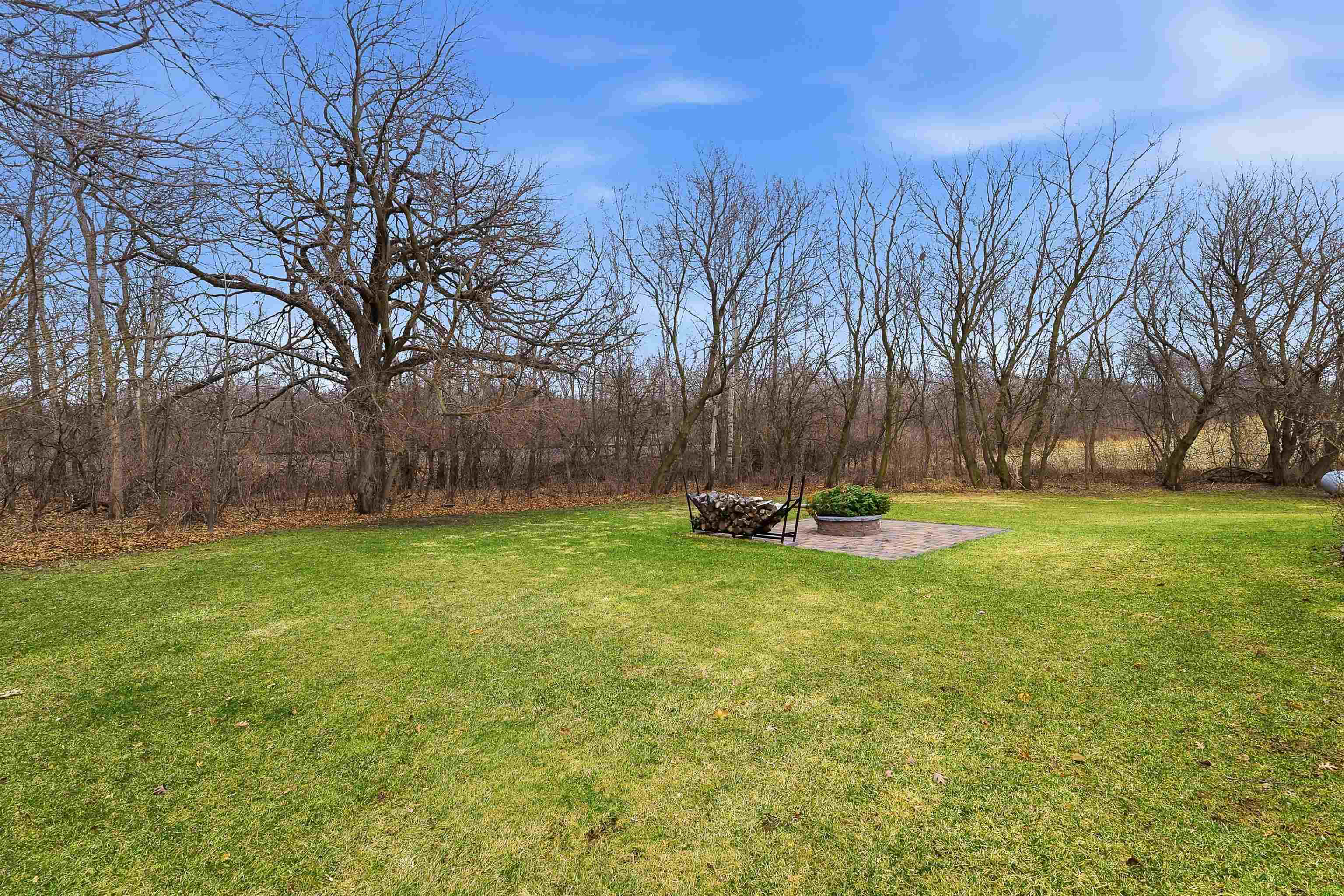 N4202 Welsh Road Juneau, WI 53039 - Photo 9 of 38