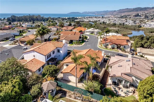 $999,000 | 834 North 5th Street, Grover Beach, CA 93433