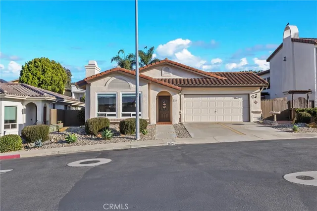$999,000 | 834 North 5th Street, Grover Beach, CA 93433