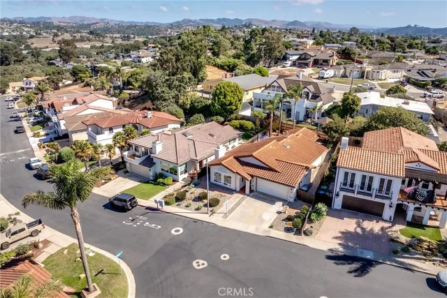 $999,000 | 834 North 5th Street, Grover Beach, CA 93433
