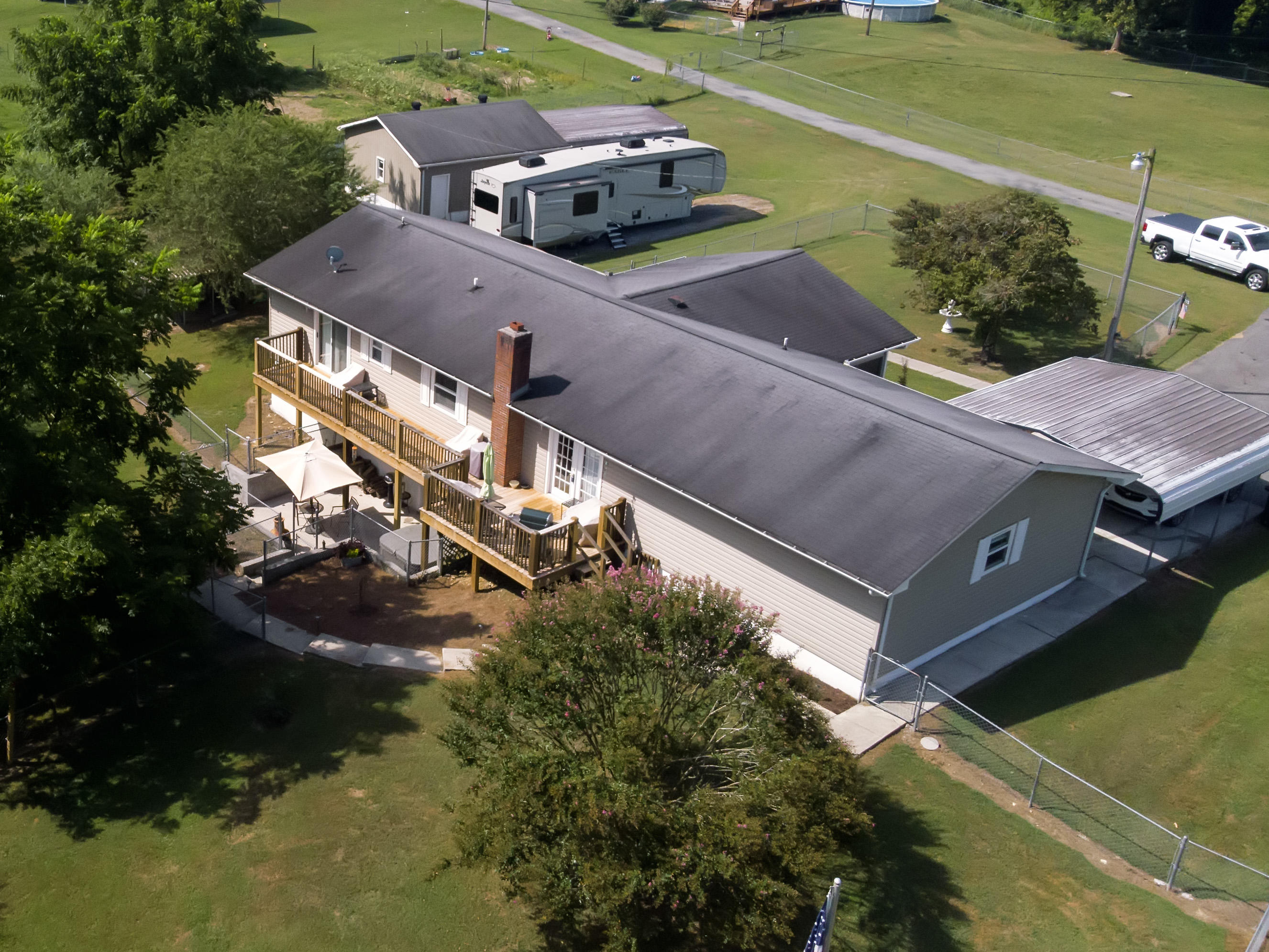 115 Springhouse Road Powell, TN 37849 - Photo 2 of 27 115 Springhouse