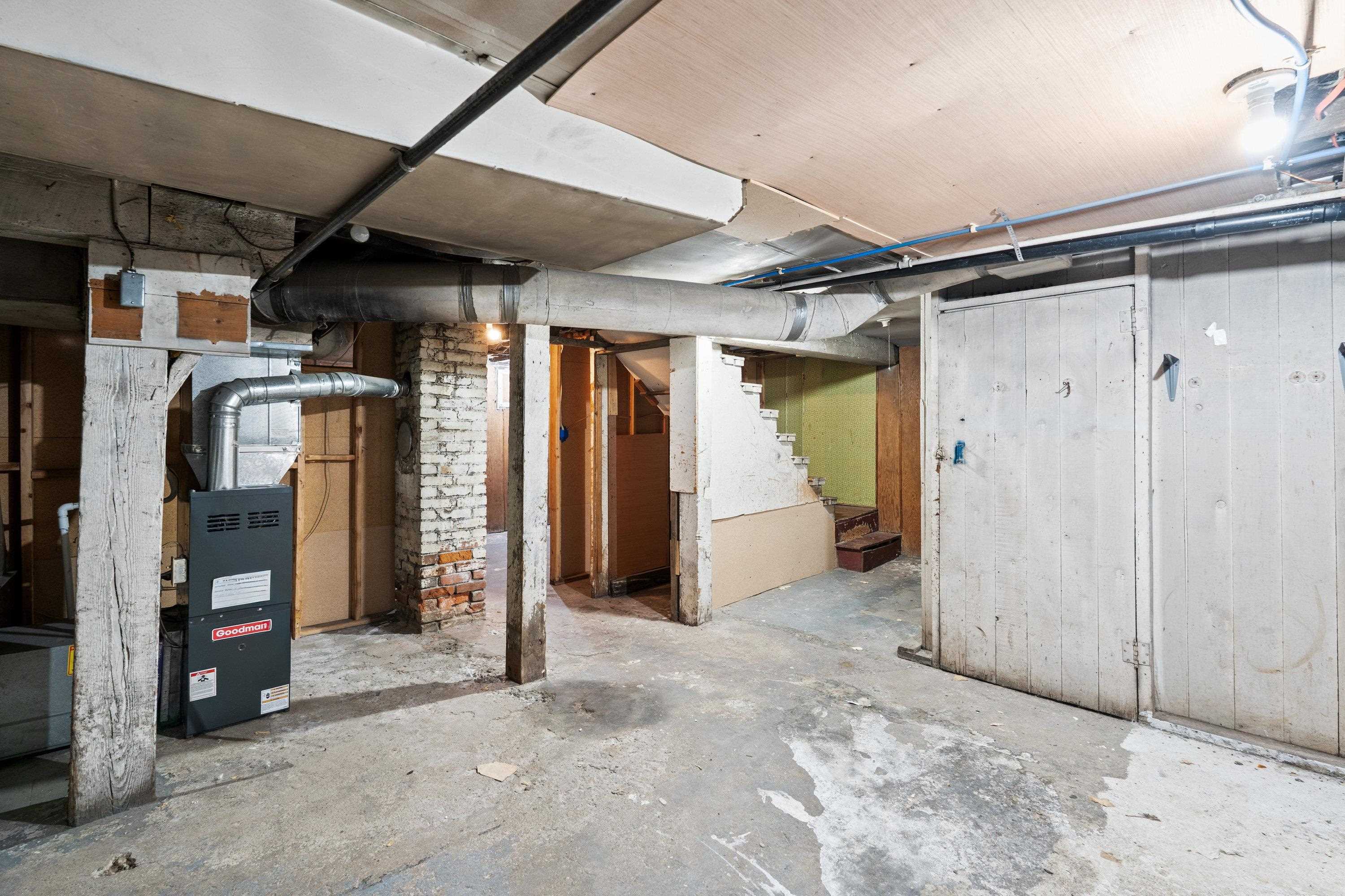 812 West Jackson Avenue Spokane, WA 99205 - Photo 23 of 32