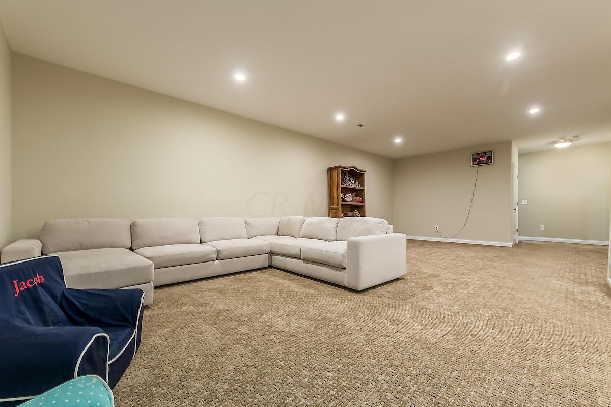3355 Redding Road Columbus, OH 43221 - Photo 46 of 52