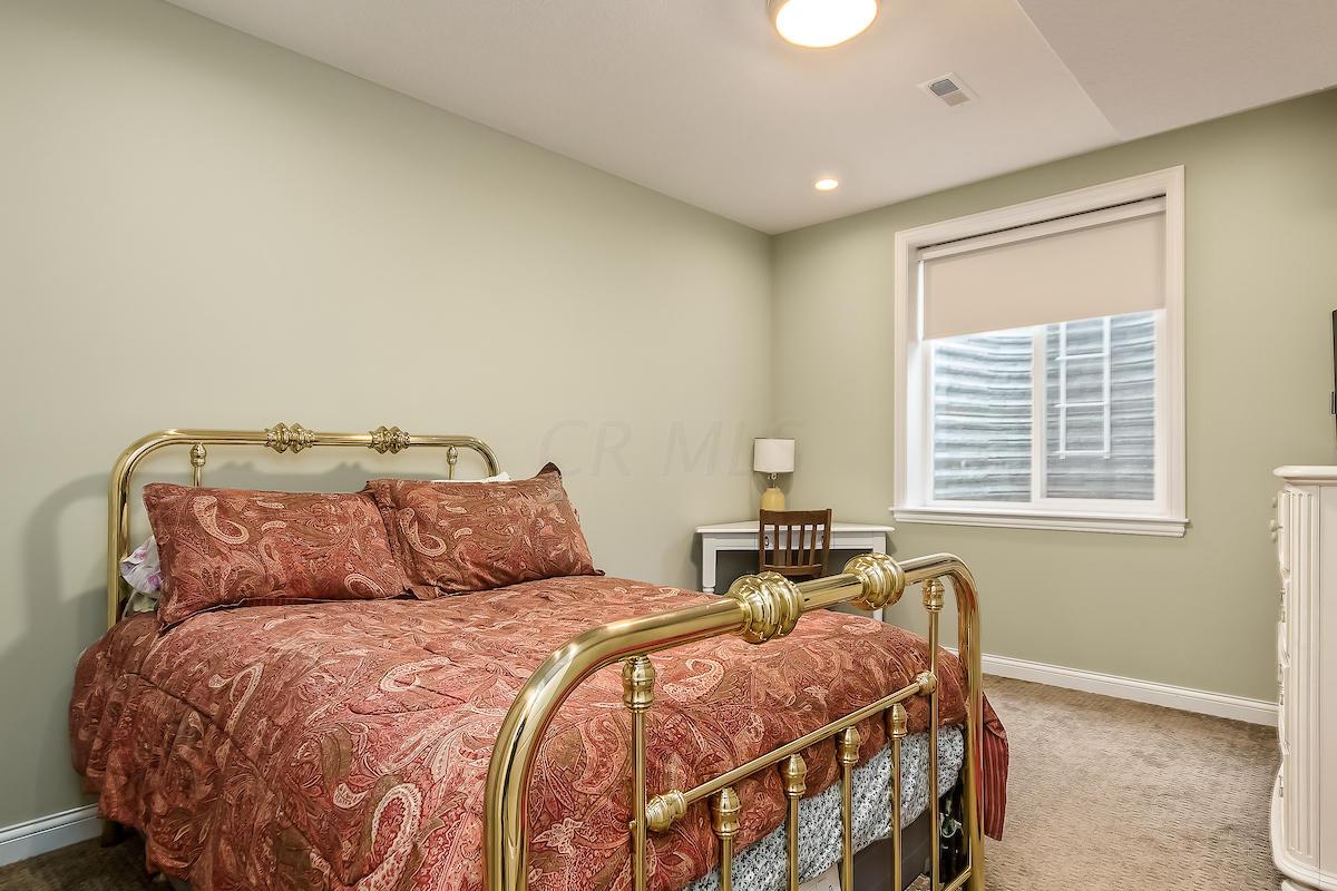 3355 Redding Road Columbus, OH 43221 - Photo 48 of 52
