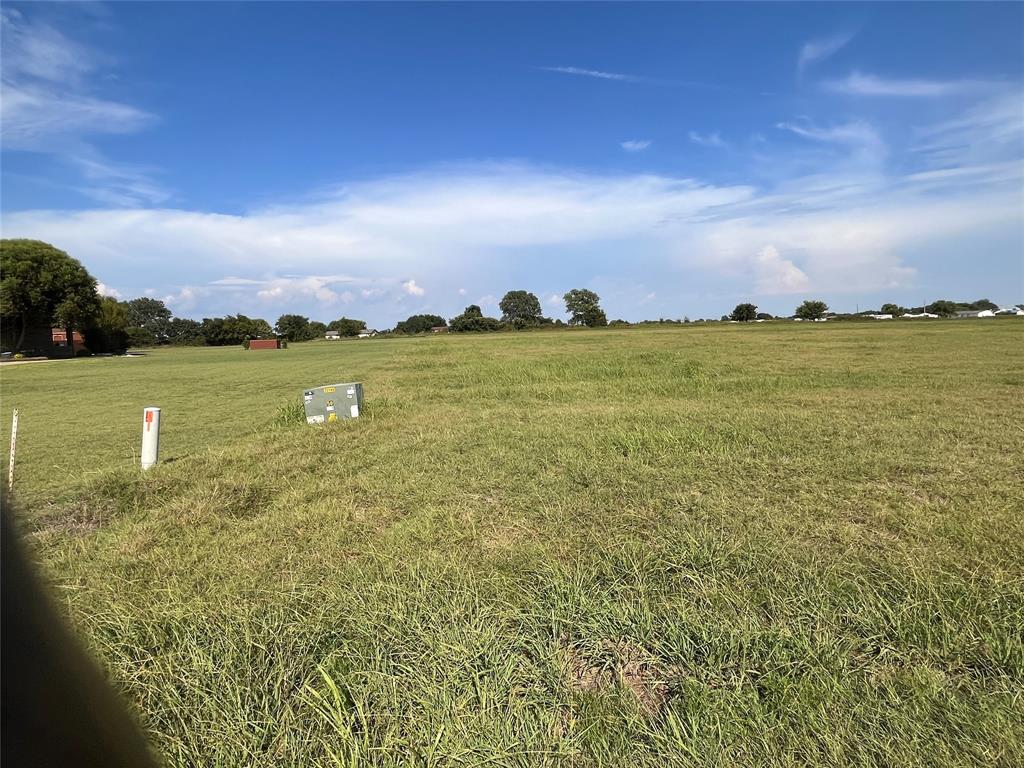 264 Sidewinder Loop Red Oak, TX 75154 - Photo 10 of 13 a view of an ocean and beach